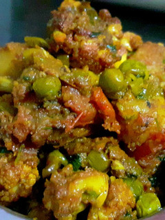 आलू-गोभी की सूखी सब्जी। रेसिपी मुख्य फोटो