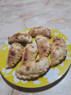 Una foto de Empanadas criollas saladas al horno!!