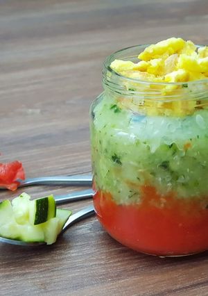 Une photo de 🌶 Purée BEBE : poivron rouge - courgettes - oeuf