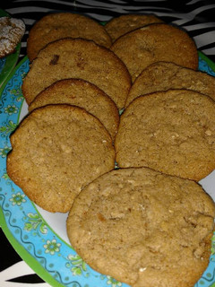 Una foto de Galletas de chocolate y avena 👌😋