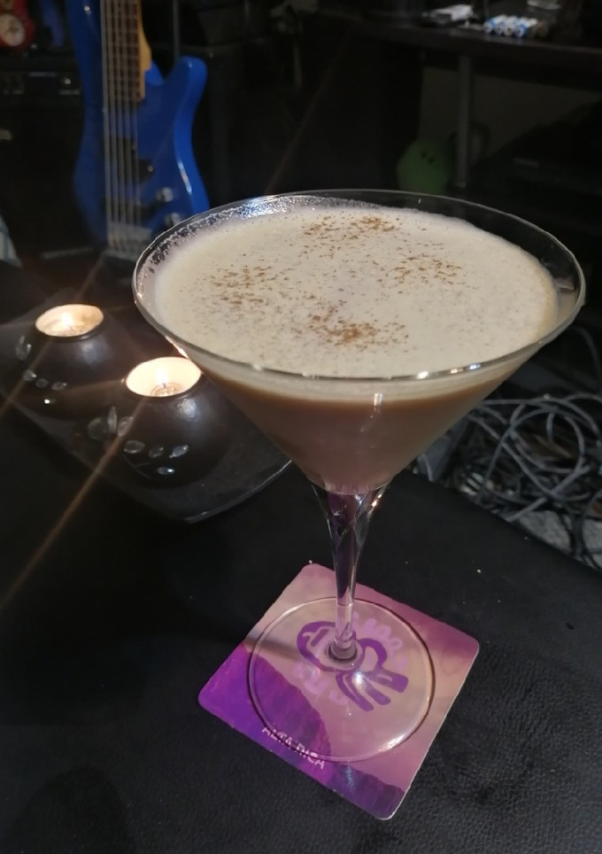 Una foto de Malta con leche condensada 🍸