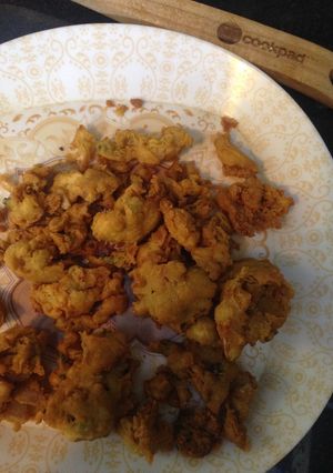 A picture of Onion pakoray.