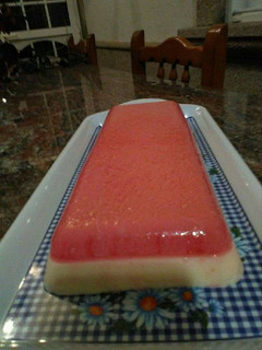 Una foto de Pudín de fresa y nata