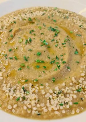 Foto di Zuppa di piselli spezzati e cavolo cappuccio