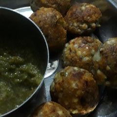 A picture of Falhari appam.