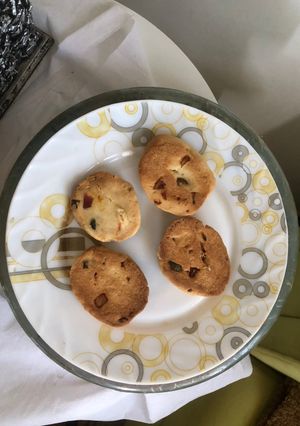 A picture of Karachi Biscuit.