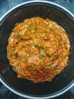 கேப்ஸிகம் கறி (Capsicum curry recipe in tamil) செய்முறை முக்கிய புகைப்படம்