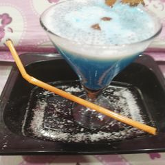 Coconut smoothie A picture of Coconut smoothie.