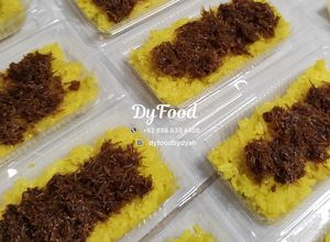 Foto resep 35. Pulut Kuning Inti Kelapa