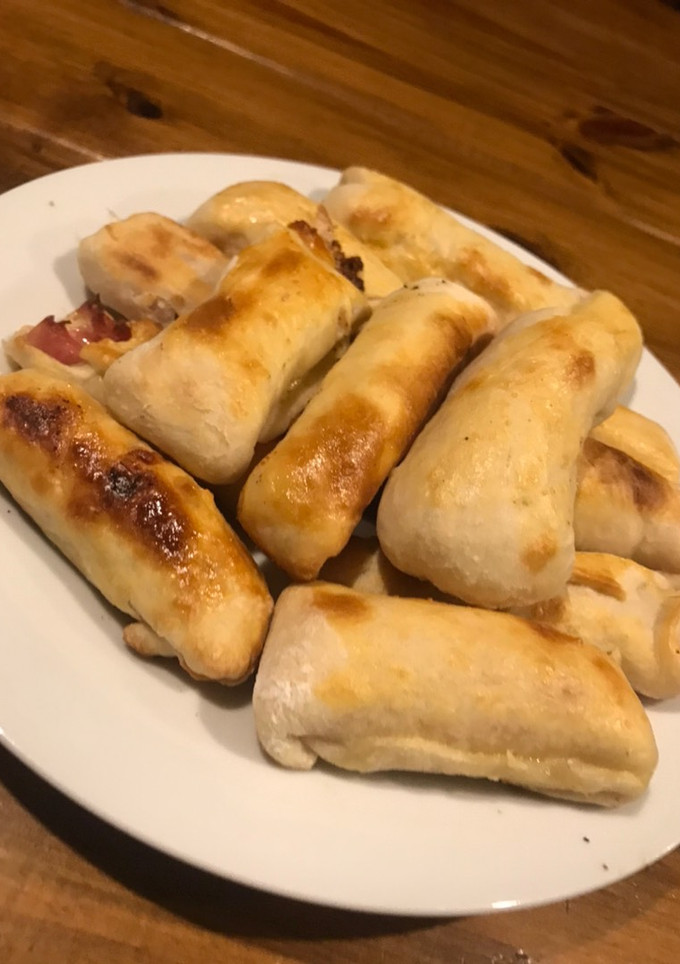 Una foto de Pancitos con Jamón y Queso 🥖