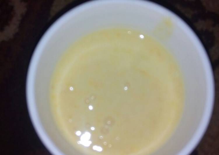 Creamy mango smoothie