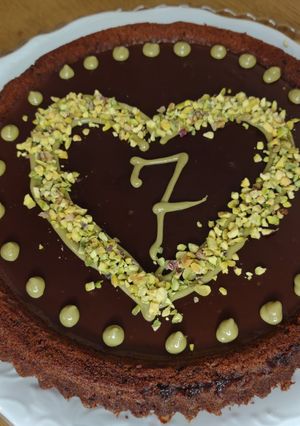 Foto di Crostata morbida cioccolato fondente e crema al pistacchio