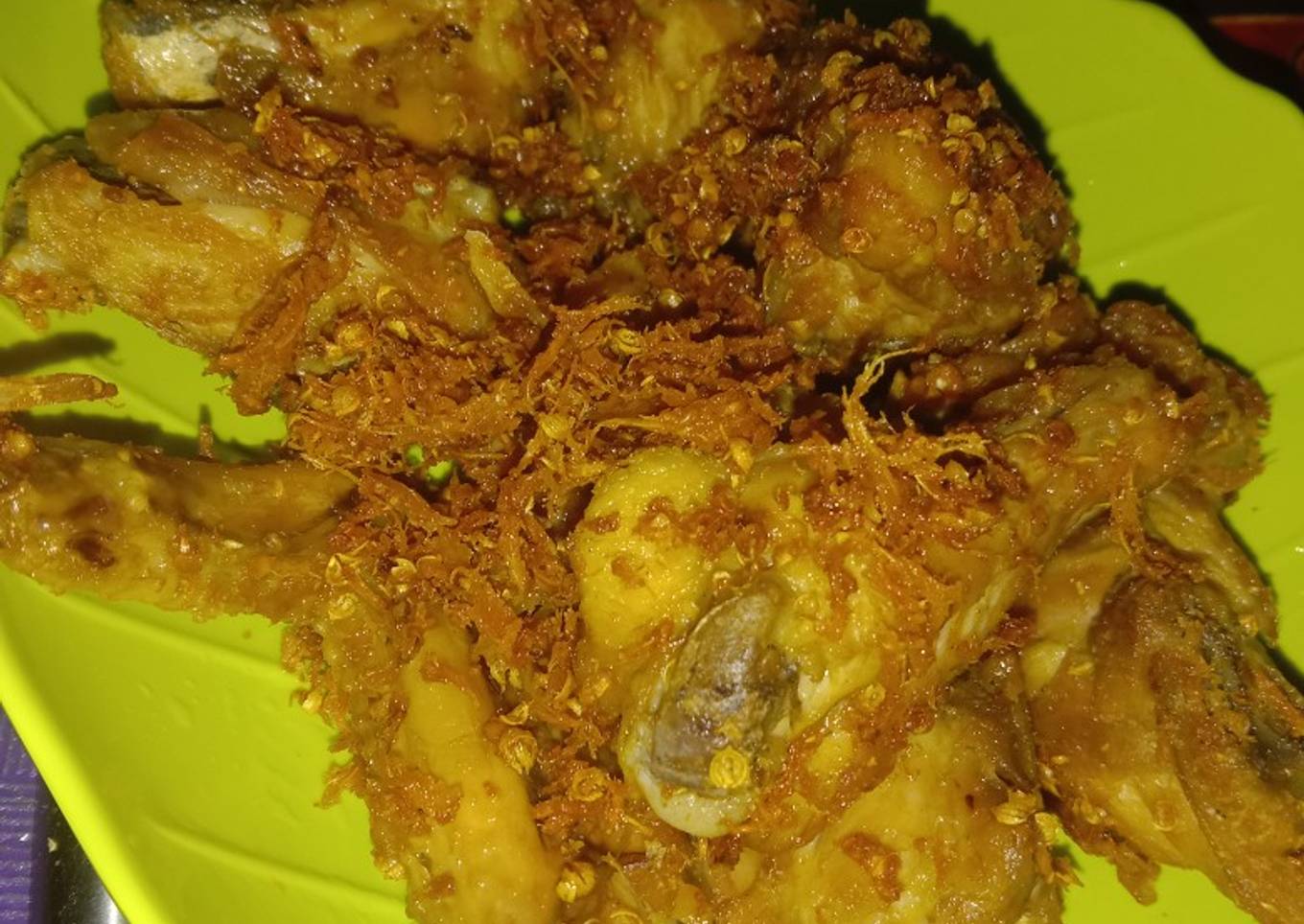 Ayam goreng lengkuas