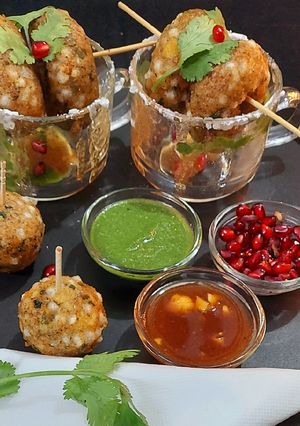 A picture of Sabudana Vada.
