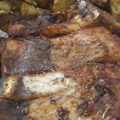A picture of Fried fish.