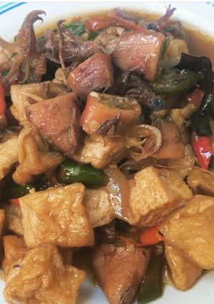 Foto resep Oseng Tahu Cumi Asin