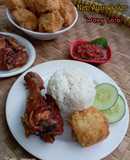Nasi Ayam Bakar "Wong Solo" Komplit
