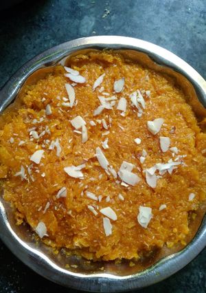 ગાજરનો હલવો રેસીપી મુખ્ય ફોટો