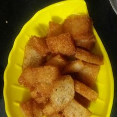 A picture of Bread croutons for tomato soup.