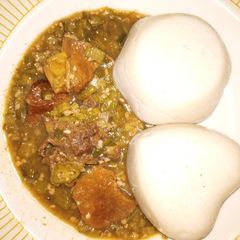 A picture of Tuwon masara (corn meal swallow).
