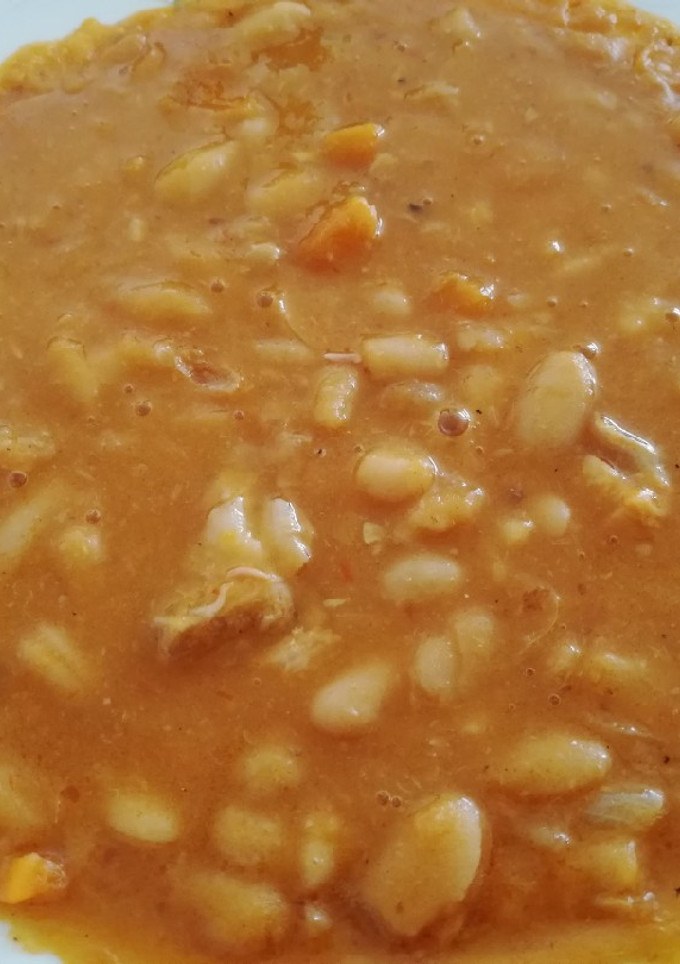 Una foto de Alubias a la naranja con ossobuco