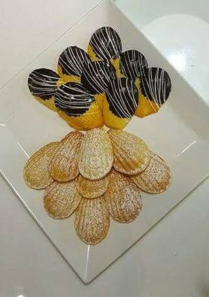 Hình của món Madeline. (Bánh con sò).