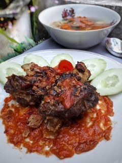 Foto resep Sop Iga Bakar Penyet