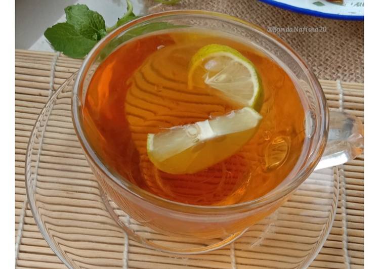 Langkah Mudah untuk Menyiapkan Lemon Tea yang Menggugah Selera