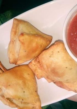 समोसा (samosa recipe in Hindi) रेसिपी मुख्य फोटो