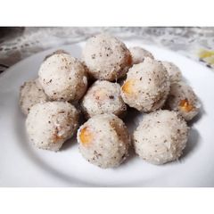 A picture of Tat khir narkel naru (Bengali recipe).