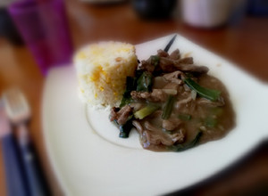 Una foto de Carne Mongoliana‼️🍲