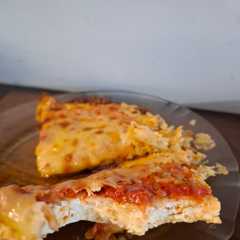 Una foto de Pizza Keto de pollo y muzzarella 🍕