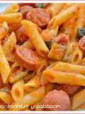 Pasta con salchichas y calabacín. (Thermomix)
