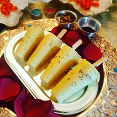 A picture of Thandai kulfi.