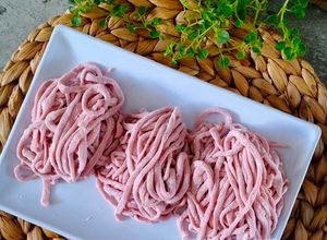 Foto resep Mie homemade bayam merah giling manual