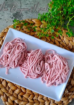 Foto resep Mie homemade bayam merah giling manual