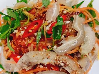 Gỏi đu đủ tai heo