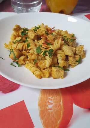 O poză a rețetei Paste fusilini cu pui.