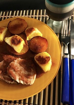 Una foto de Mi peceto de cerdo con salsa gravy de ciruelas y malvec