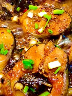 Hình của món Cá Ba Sa Kho Tiêu.