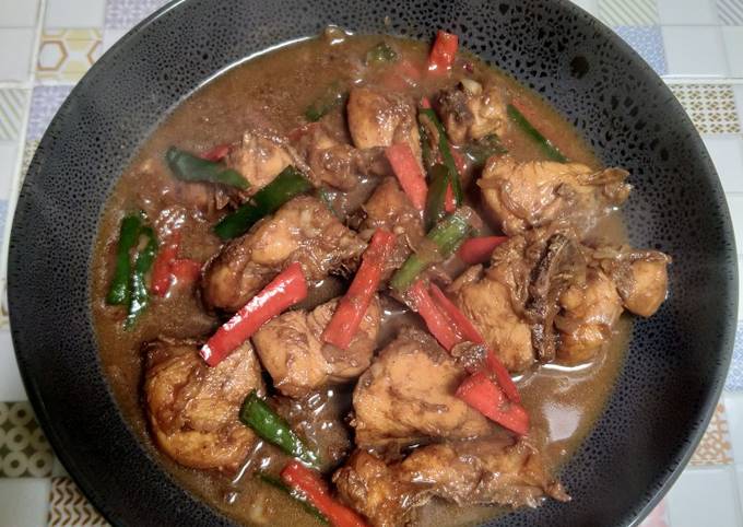 Ayam Ngohiong Kecap