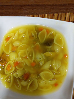 Una foto de Sopita de Conchas