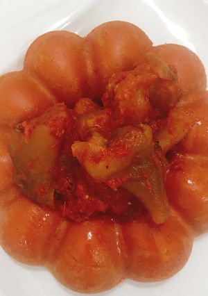A picture of Moi moi and cowleg stew.