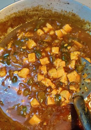 A picture of Chilli paneer street style.
