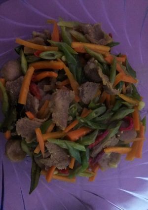 Foto resep Oseng buncis+wortel ekstra daging dan baso