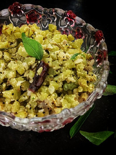 புடலங்காய் பொரியல்(pudalangai poriyal recipe in tamil) செய்முறை முக்கிய புகைப்படம்