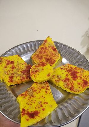 ખાટા ઢોકલા (khata dhokala recipe in gujarati) રેસીપી મુખ્ય ફોટો