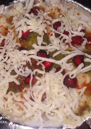 ઇન્સ્ટન્ટ દહીં વડા (Instant Dahiwada Recipe In Gujarati) રેસીપી મુખ્ય ફોટો