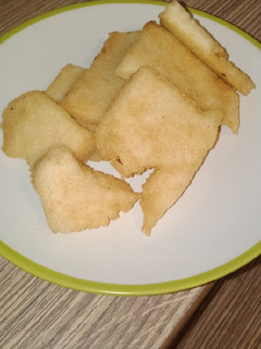 A picture of Cornmeal fried slices.