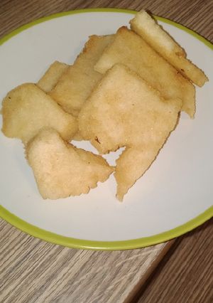 A picture of Cornmeal fried slices.